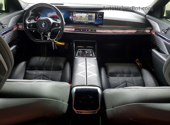WBA33EJ04RCP67312 2024 BMW 7 SERIES Black Dashboard view