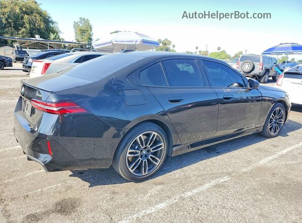 WBA43FJ00RCS32245 2024 BMW 5 SERIES Black Հետևի աջ