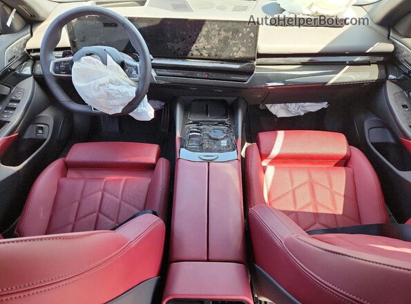 WBA43FJ02SCU07083 2025 BMW 5 SERIES Black Widok deski rozdzielczej