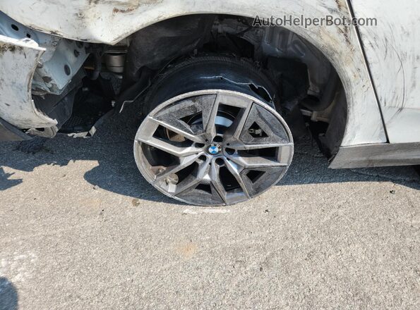 WBA43FJ04VCY26430 2027 BMW 5 SERIES White 