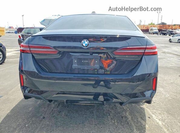 WBA43FJ05TCW34429 2026 BMW 5 SERIES Black Widok z tyłu