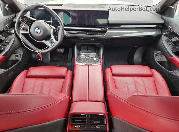 WBA43FJ06SCU14912 2025 BMW 5 SERIES Charcoal Առջևի վահանակի տեսք