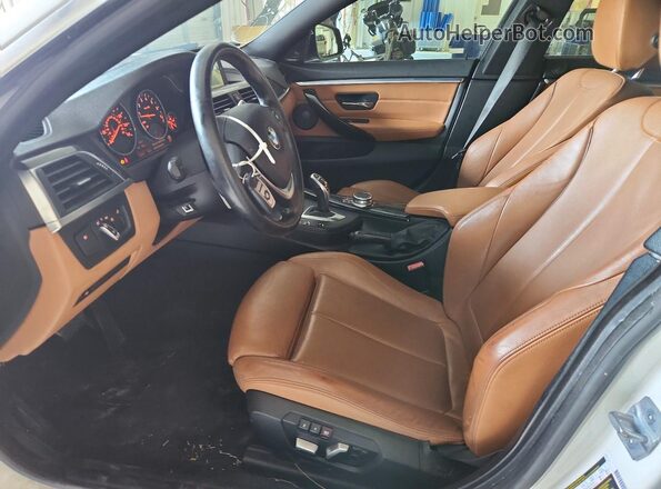 WBA4J1C55JBM11005 2018 BMW 4 SERIES White Vista interior delantera