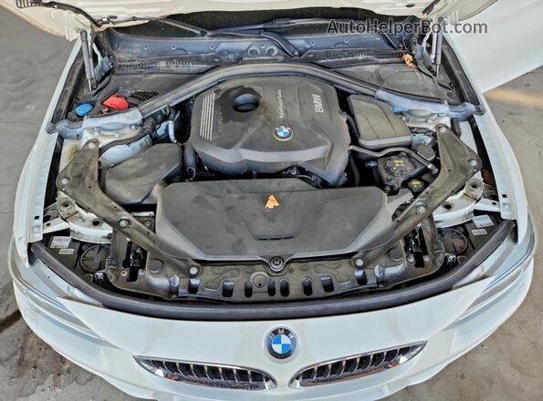 WBA4U9C53H5D44566 2017 BMW 4 SERIES White Вид задньої частини салону