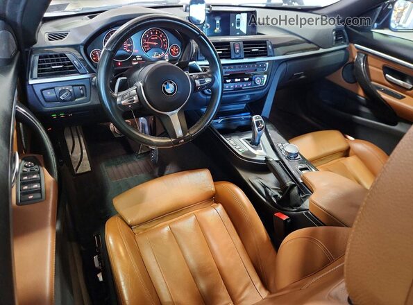 WBA4U9C58H5D43638 2017 BMW 4 SERIES Black Dashboard view