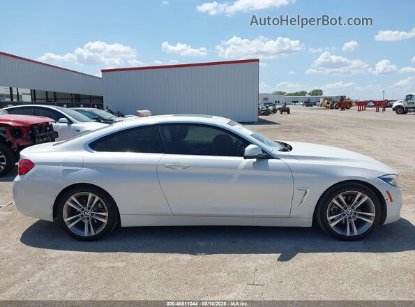 WBA4W3C54JAB87327 2018 BMW 4 SERIES White Widok wnętrza z tyłu