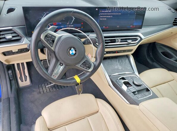 WBA53AT08RCN05310 2024 BMW M4 Blue Vista del salpicadero