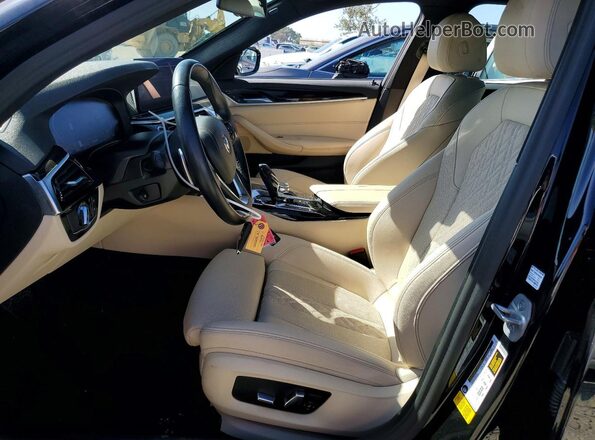 WBA53BH01PWY08228 2023 BMW 5 SERIES Черный Вид салона спереди