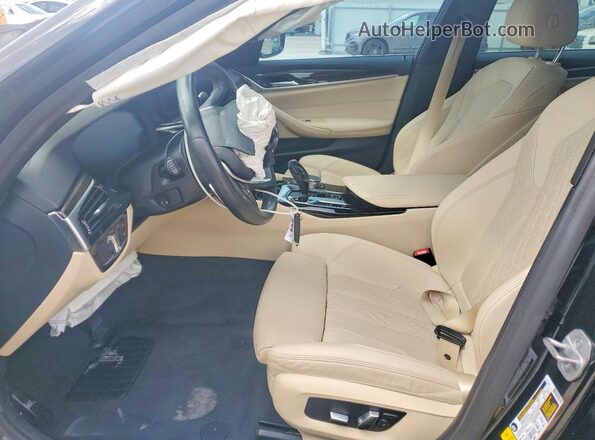WBA53BH04MCF31185 2021 BMW 5 SERIES Black წინა სალონის ხედი