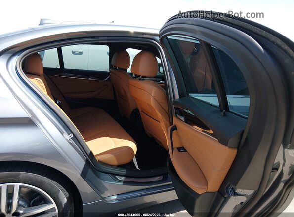 WBA53BH07MCF72975 2021 BMW 5 SERIES Gray Vista de la etiqueta del VIN