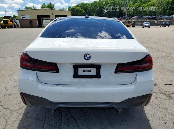 WBA53BJ01NCJ62374 2022 BMW 5 SERIES White უკანა ხედი