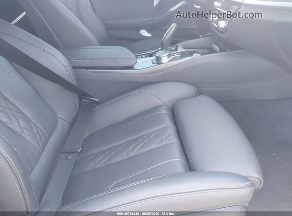 WBA53BJ06PWX99438 2023 BMW 5 SERIES Blue Vista interior delantera