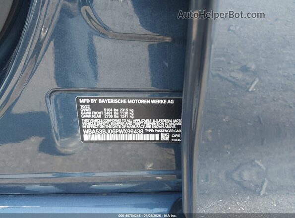 WBA53BJ06PWX99438 2023 BMW 5 SERIES Blue Vista del compartimento del motor