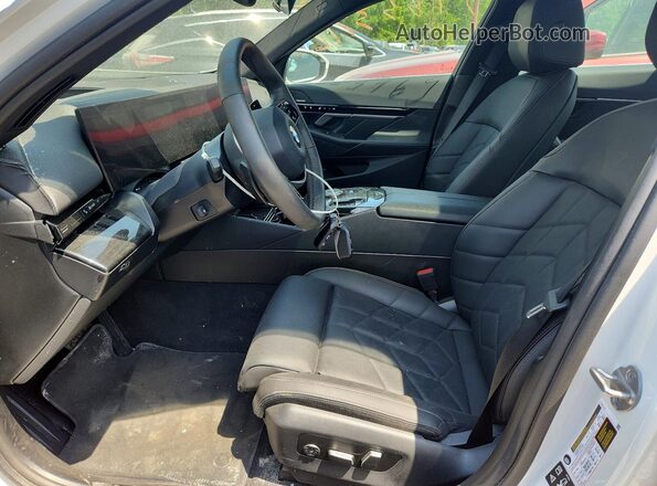 WBA53FJ00RCS32167 2024 BMW 5 SERIES White Front interior view