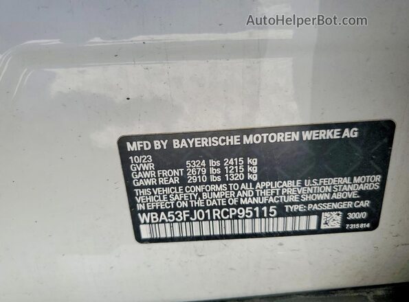 WBA53FJ01RCP95115 2024 BMW 5 SERIES White Vista del compartimento del motor