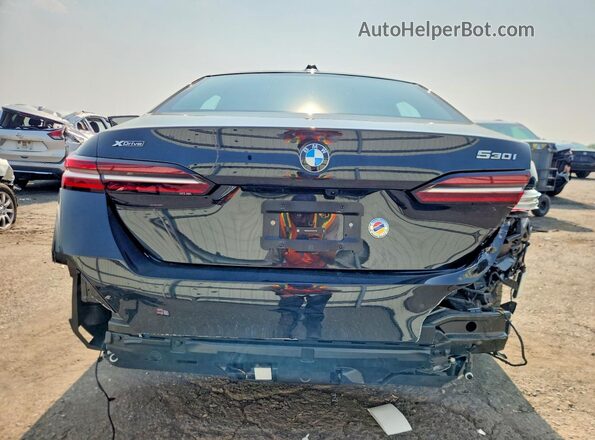 WBA53FJ01SCT27195 2025 BMW 5 SERIES Черный Вид сзади