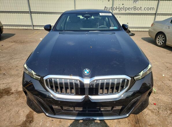 WBA53FJ01SCT27195 2025 BMW 5 SERIES Черный Вид спереди