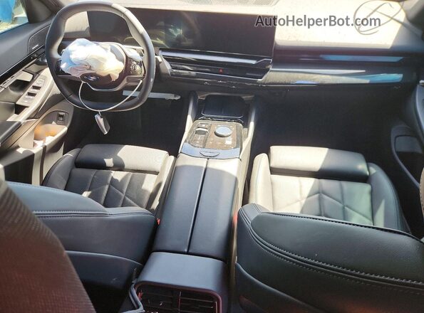 WBA53FJ05SCT20511 2025 BMW 5 SERIES Black Вид панелі приладів