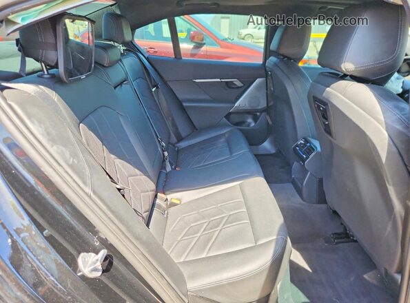 WBA53FJ05SCT20511 2025 BMW 5 SERIES Black Вид задніх сидінь