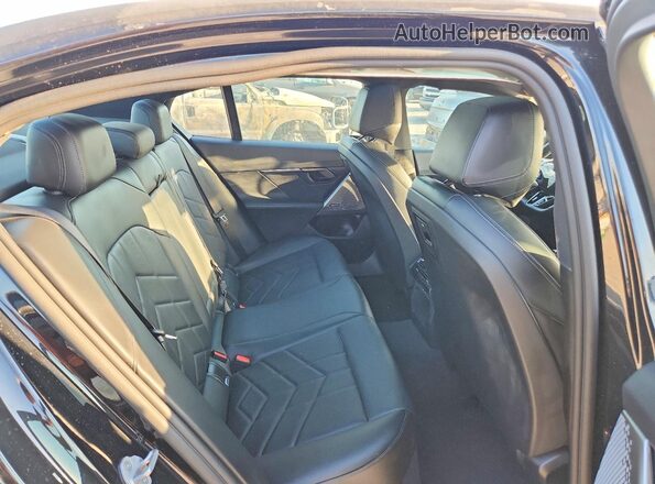 WBA53FJ05TCW46035 2026 BMW 5 SERIES Black Հետևի նստատեղերի տեսք