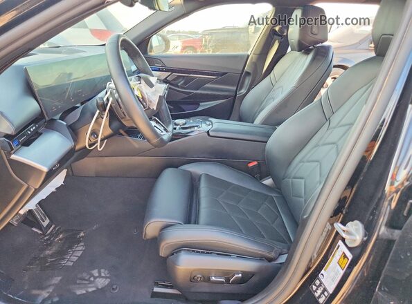 WBA53FJ05TCW46035 2026 BMW 5 SERIES Black Սալոնի դիմացի տեսք