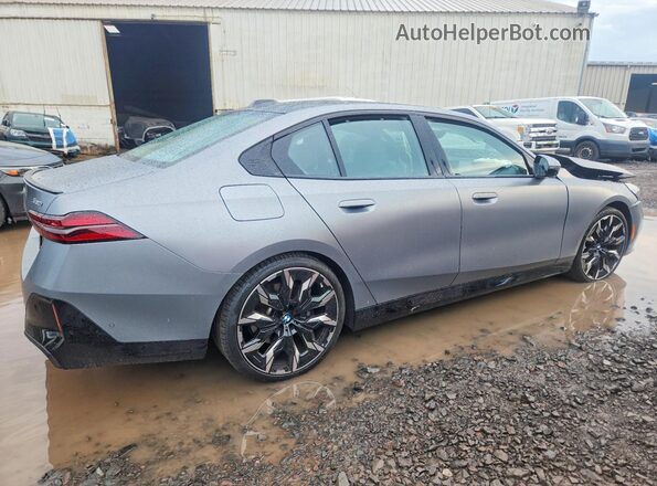 WBA53FJ08RCP92695 2024 BMW 5 SERIES Серый Задняя правая четверть