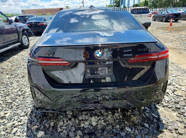 WBA53FJ09RCT07531 2024 BMW 5 SERIES Black Հետևի տեսք