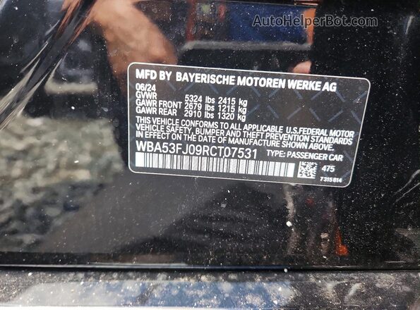 WBA53FJ09RCT07531 2024 BMW 5 SERIES Black Շարժիչի բաժամունքի տեսք