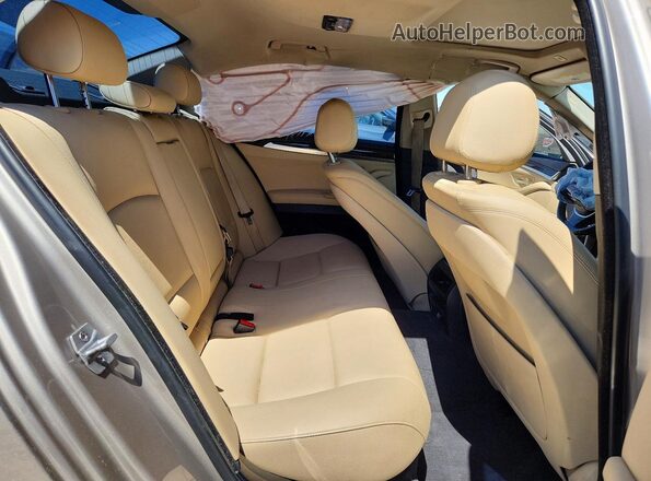 WBA5A5C53GD526601 2016 BMW 5 SERIES Золотой Вид задних сидений