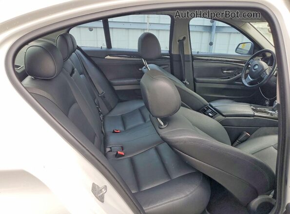 WBA5A5C54GG348275 2016 BMW 5 SERIES White უკანა სავარძლების ხედი
