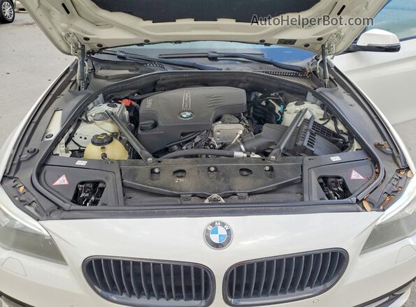 WBA5A5C59GG347302 2016 BMW 5 SERIES White Widok wnętrza z tyłu