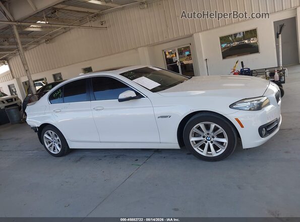 WBA5A5C59GG348188 2016 BMW 5 SERIES White Vista interior trasera