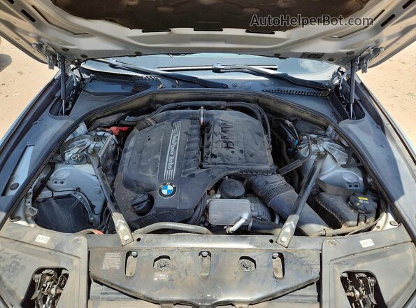 WBA5B1C53GG551681 2016 BMW 5 SERIES Silver Rear interior view