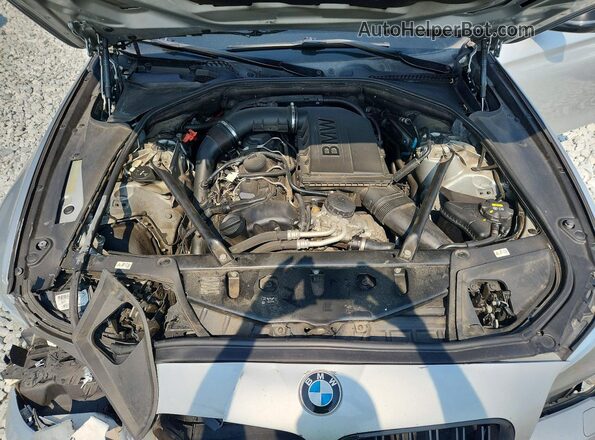 WBA5B1C55GG553688 2016 BMW 5 SERIES Silver Вид задньої частини салону