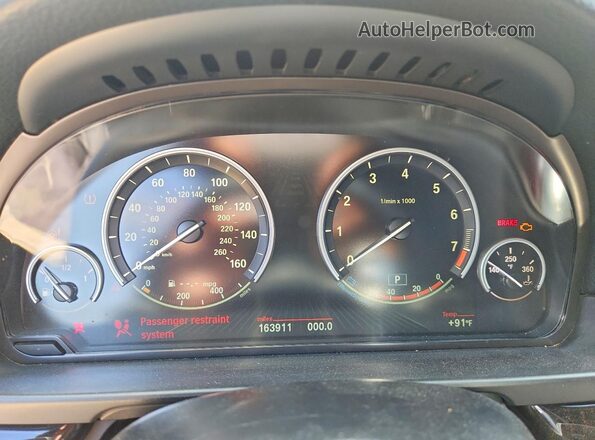 WBA5B1C56GG551903 2016 BMW 5 SERIES Black ხელსაწყოთა პანელის ხედი