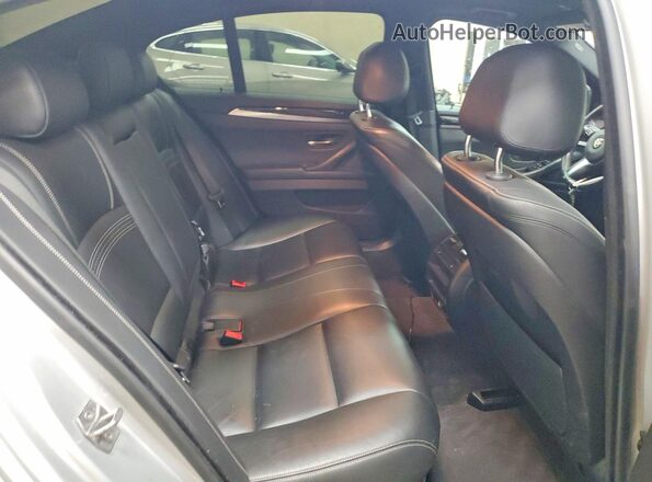 WBA5B3C58GG253980 2016 BMW 5 SERIES Серебряный Вид задних сидений