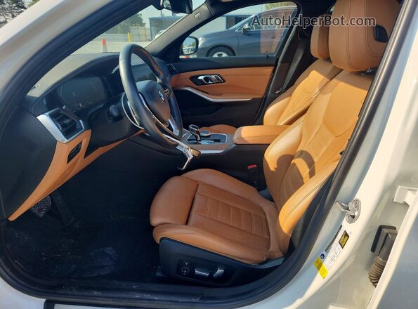WBA5R1C50KFH15255 2019 BMW 3 SERIES Белый Вид салона спереди