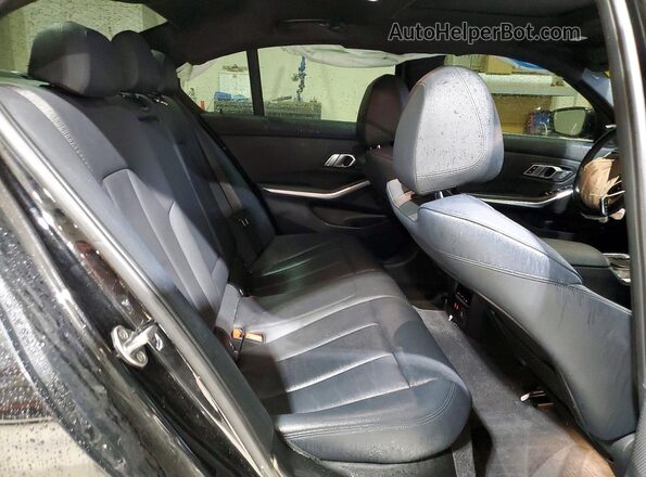 WBA5R7C52KAJ79695 2019 BMW 3 SERIES Black Vista de los asientos traseros