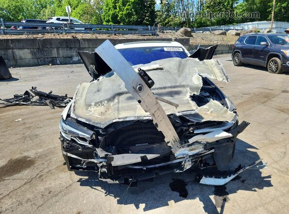 WBA5U9C02LA380982 2020 BMW M3 White Front view