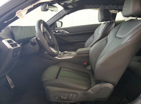 WBA63DA01VCY49029 2027 BMW 4 SERIES Black Vista interior delantera