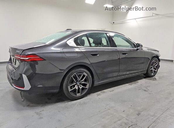 WBA63FJ06VCY13073 2027 BMW 5 SERIES Black Հետևի աջ