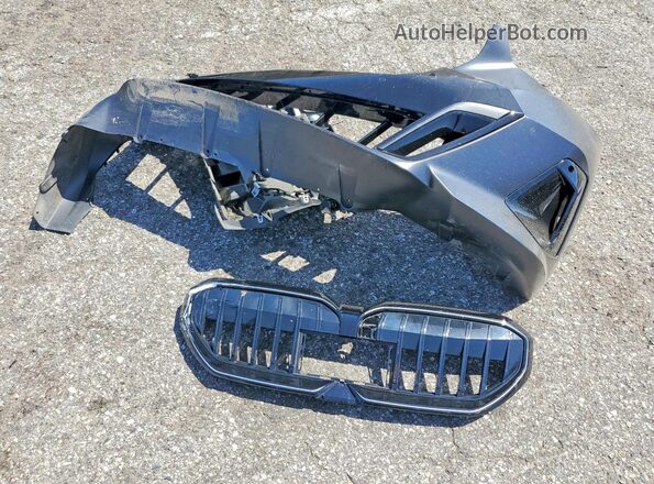WBA63FJ07TCV92046 2026 BMW 5 SERIES Black ძრავის განყოფილების ხედი