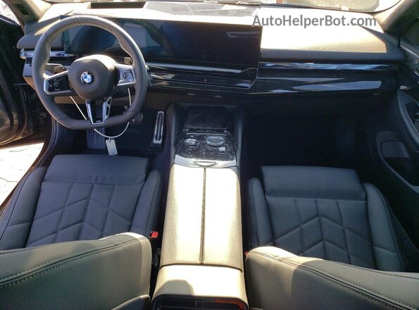 WBA63FJ0XTCW18963 2026 BMW 5 SERIES Black წინა პანელის ხედი