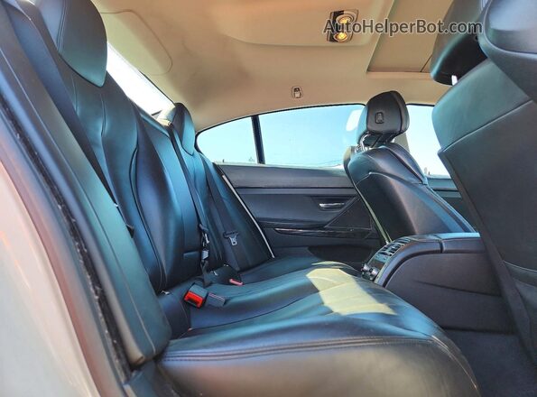 WBA6D2C58GGT65946 2016 BMW 6 SERIES White Widok tylnych siedzeń