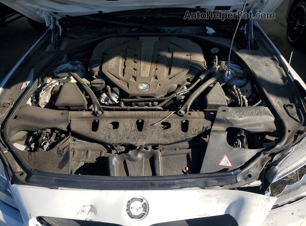 WBA6D4C5XGD977093 2016 BMW 6 SERIES White Widok wnętrza z tyłu