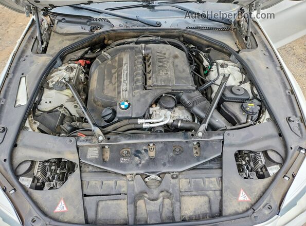 WBA6H3C57GGT65057 2016 BMW 6 SERIES White Vista del compartimento del motor