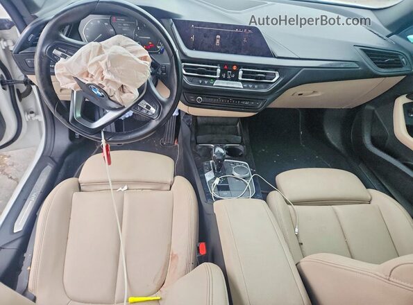 WBA73AK04M7G72293 2021 BMW 2 SERIES Белый Вид панели приборов
