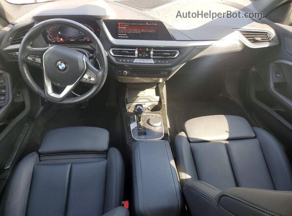 WBA73AK09R7R50061 2024 BMW 2 SERIES Silver Vista del salpicadero