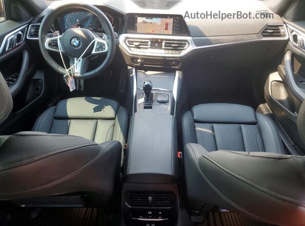 WBA73AV00PFN22880 2023 BMW 4 SERIES Orange Vista del salpicadero