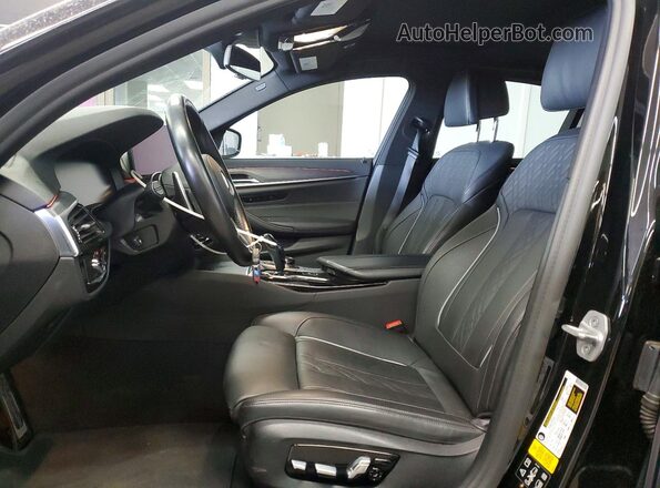 WBA73BJ09MCF80160 2021 BMW 5 SERIES Black Вид салону спереду